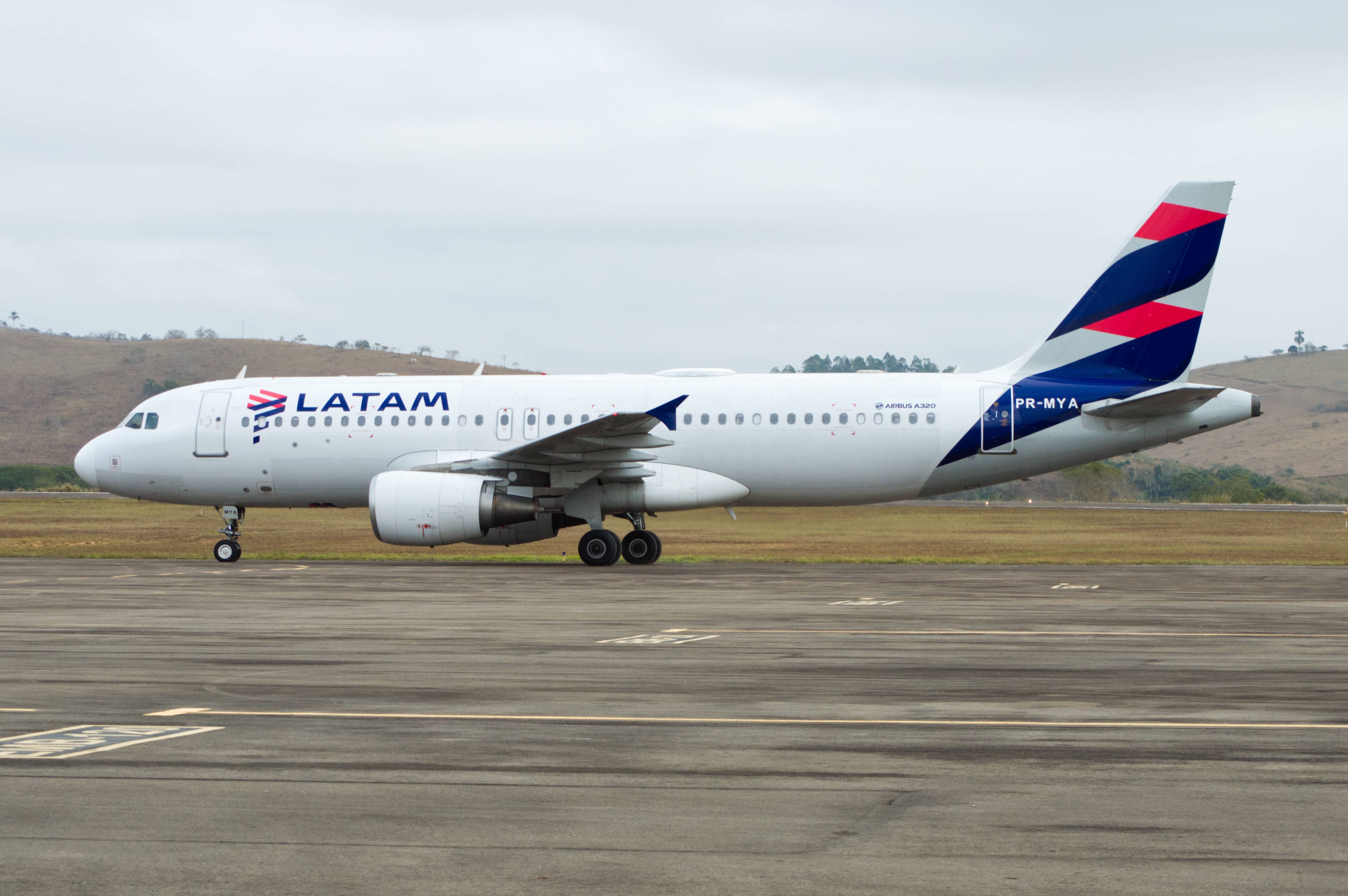 Latam reduz oferta de voos em junho e julho após alta do combustível, informa CEO