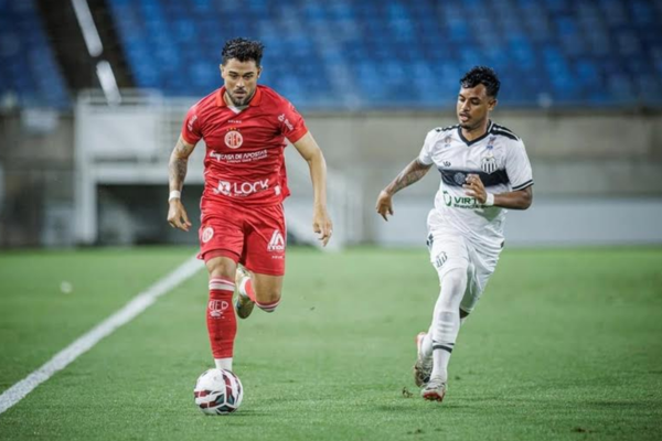 Lateral Lucas Mendes foca em sequência decisiva do América na Série D