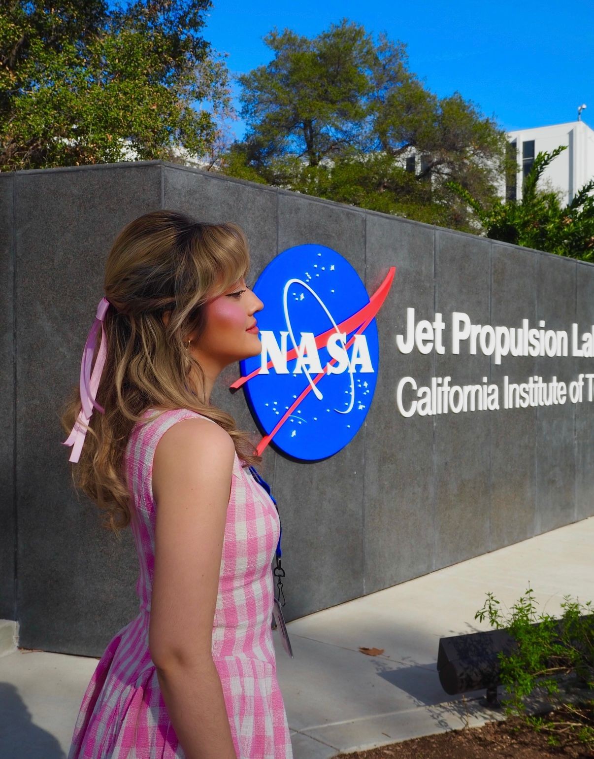 Clary do Ó, a 'Legalmente Loira' da NASA, brilha na astrofísica