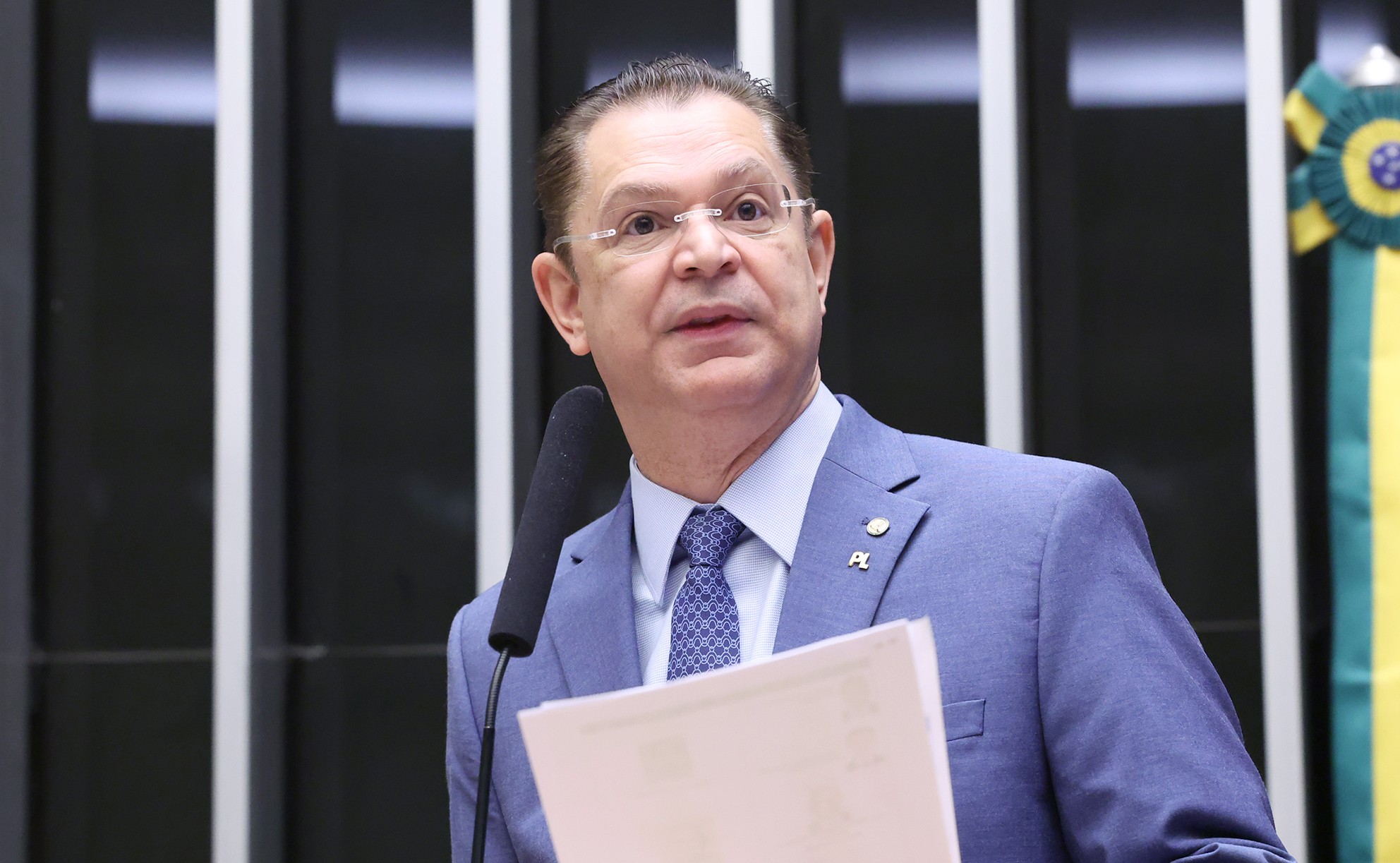 Líder do PL, Sóstenes Cavalcante, nega irregularidades em venda de imóvel pago em espécie