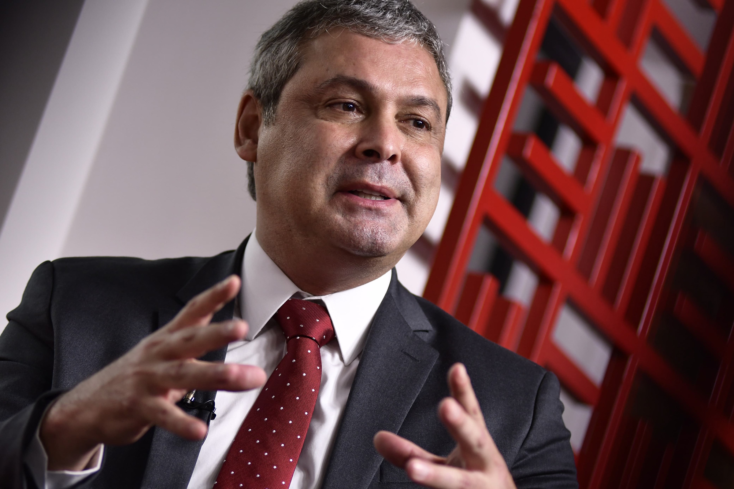 Lindbergh Farias celebra julgamento de Eduardo Bolsonaro no STF: "Grande dia"