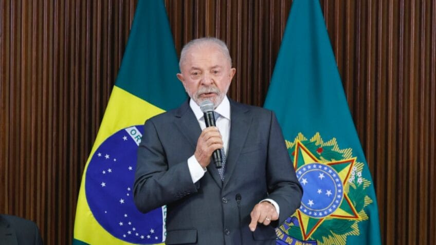 Lula anuncia participação no G7 após tarifas dos EUA para defender multilateralismo