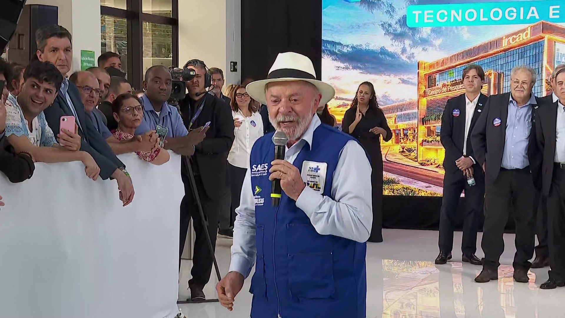 Lula anuncia nova tabela para custeio do câncer e rede de telecirurgia robótica