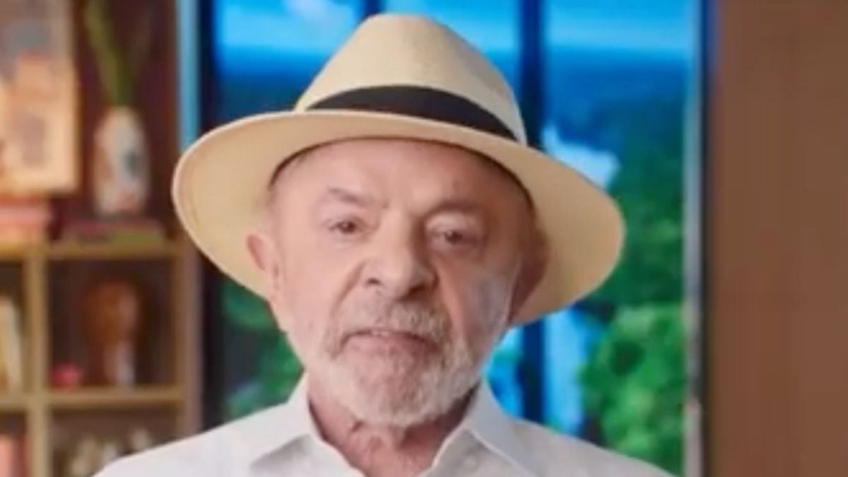 Lula classifica como "traidores da pátria" quem deseja entregar terras-raras