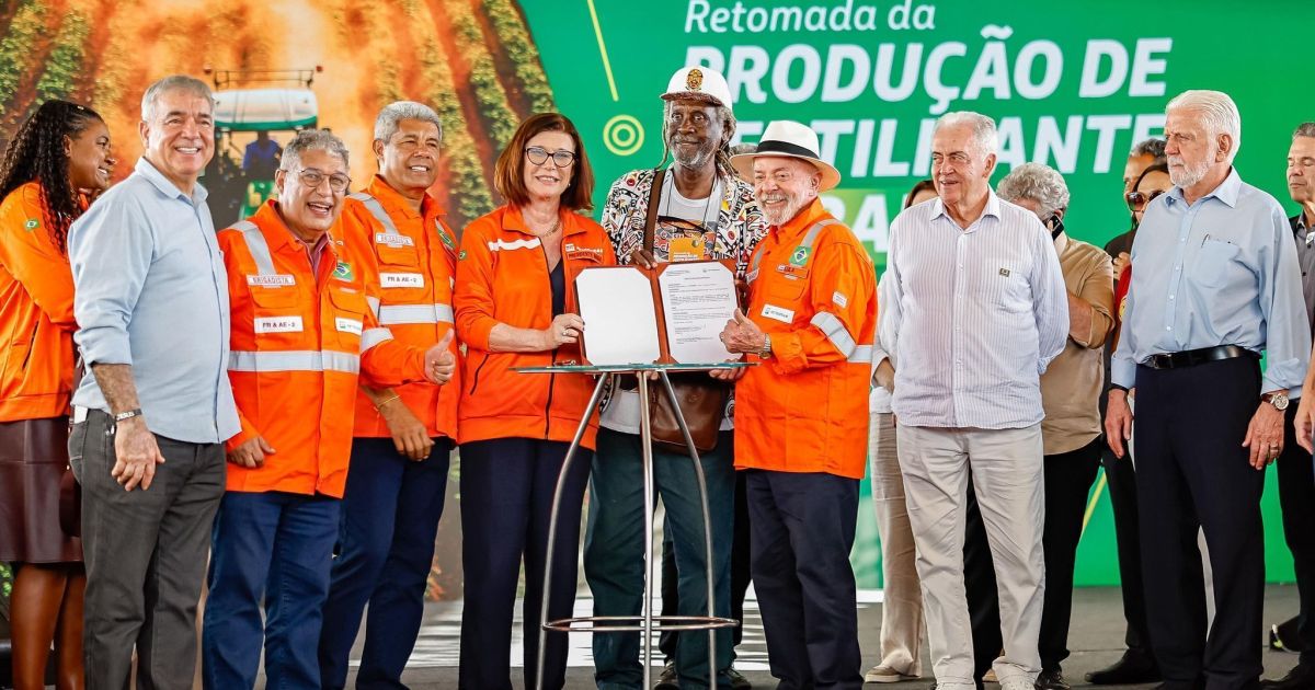 Lula defende soberania e produção nacional de fertilizantes com retomada da UFN-III