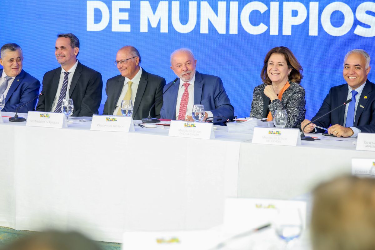 Lula reafirma intenção de indicar Messias ao STF após rejeição no Senado