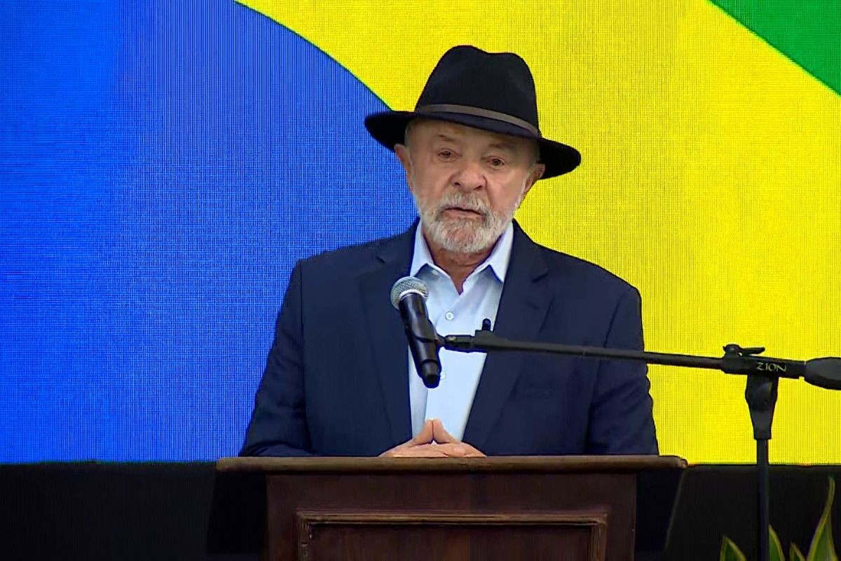 Lula minimiza risco de tarifas impostas pelos EUA ao Brasil