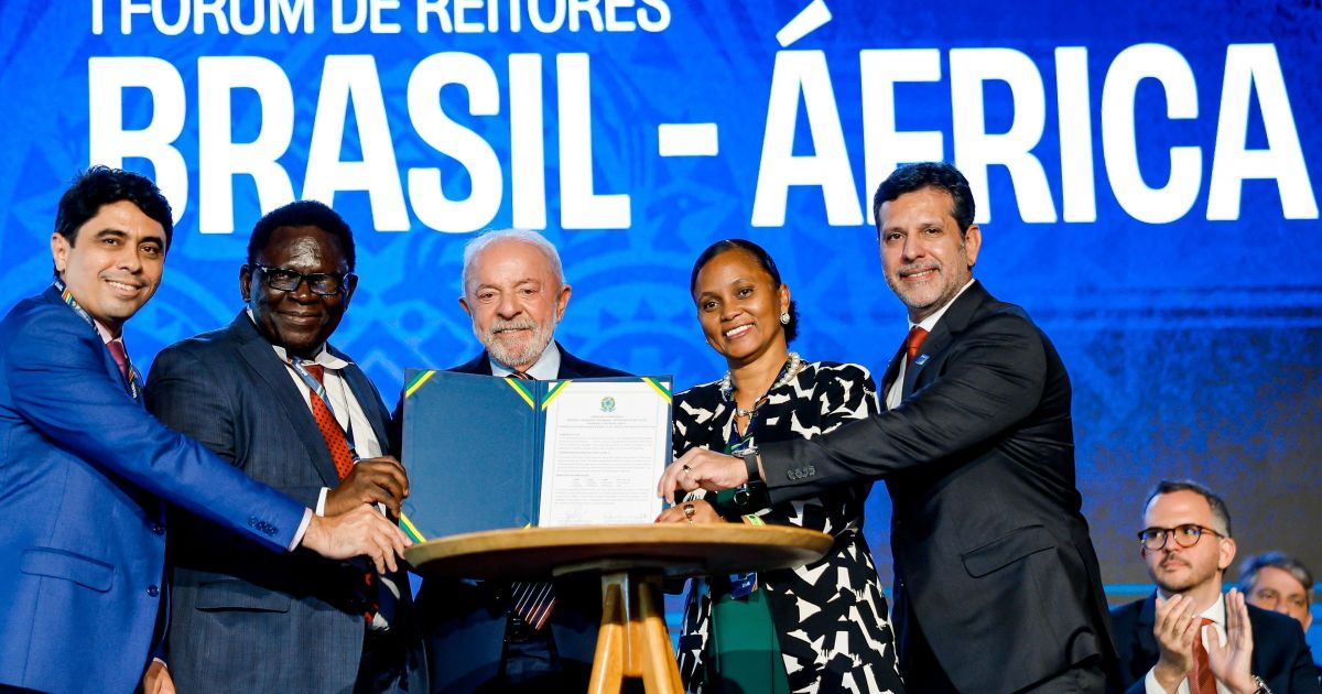 Lula diz que extrema-direita teme educação e IA faz maldades em eleições