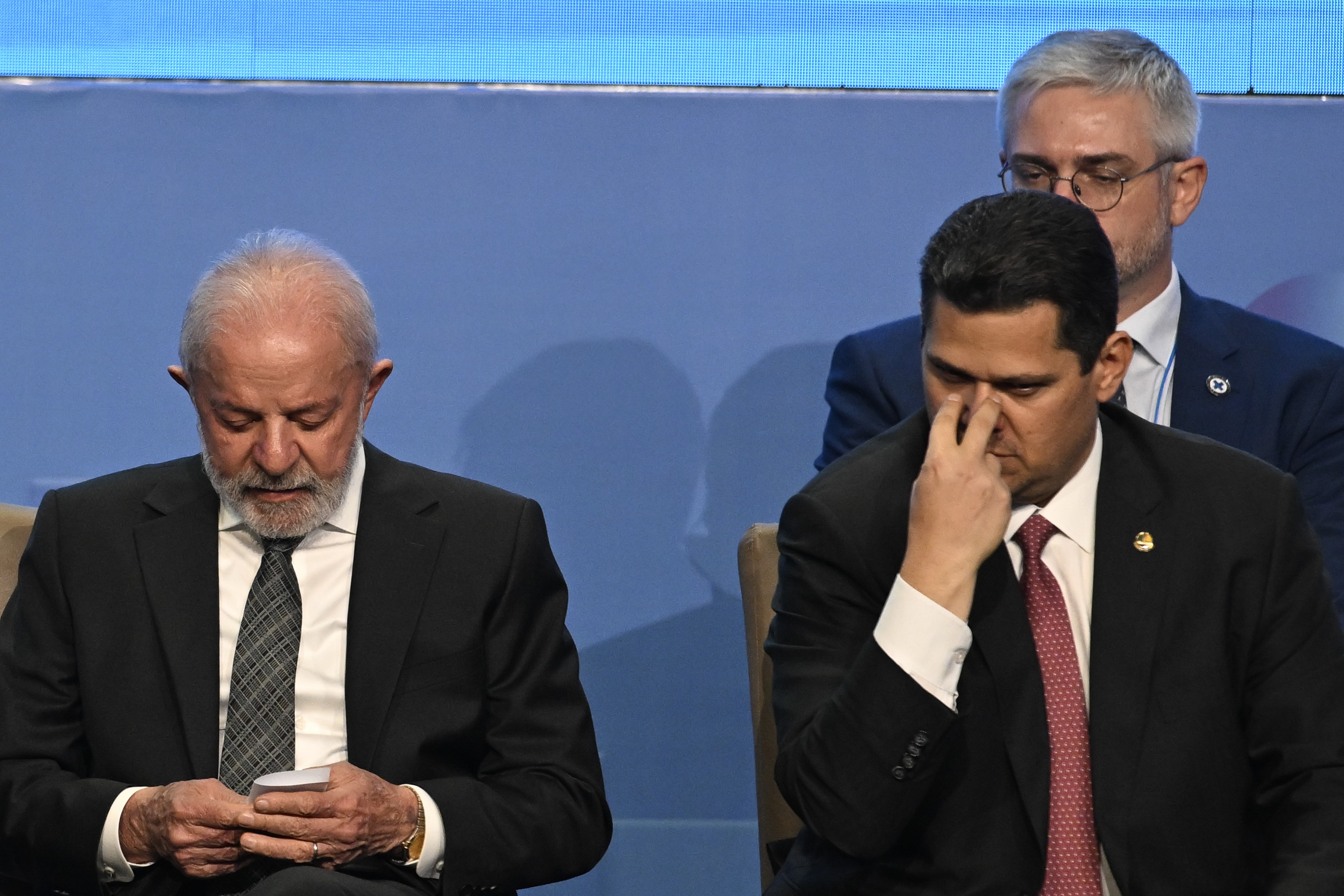 Lula e Alcolumbre se aproximam para destravar agenda no Senado