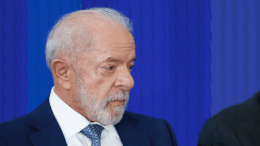 Em São Paulo, Lula tem rejeição de 51% e Flávio Bolsonaro, de 43%, aponta Datafolha