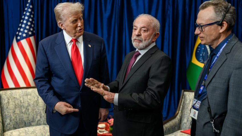Lula e Trump se reúnem em Washington para discutir minerais críticos, comércio e segurança