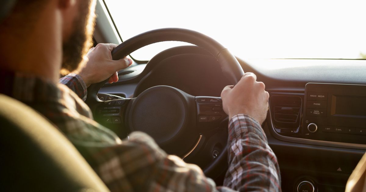 Governo autoriza R$ 30 bilhões em crédito para motoristas de app e taxistas