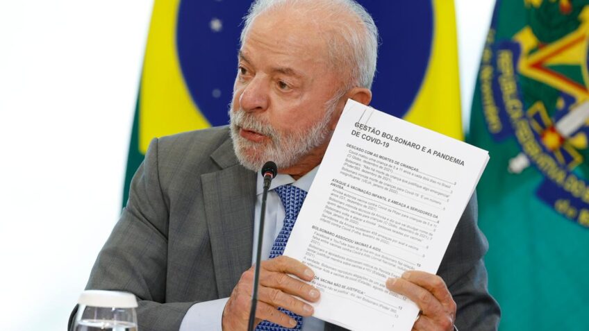 Lula expõe dossiê da pandemia e cobra responsáveis