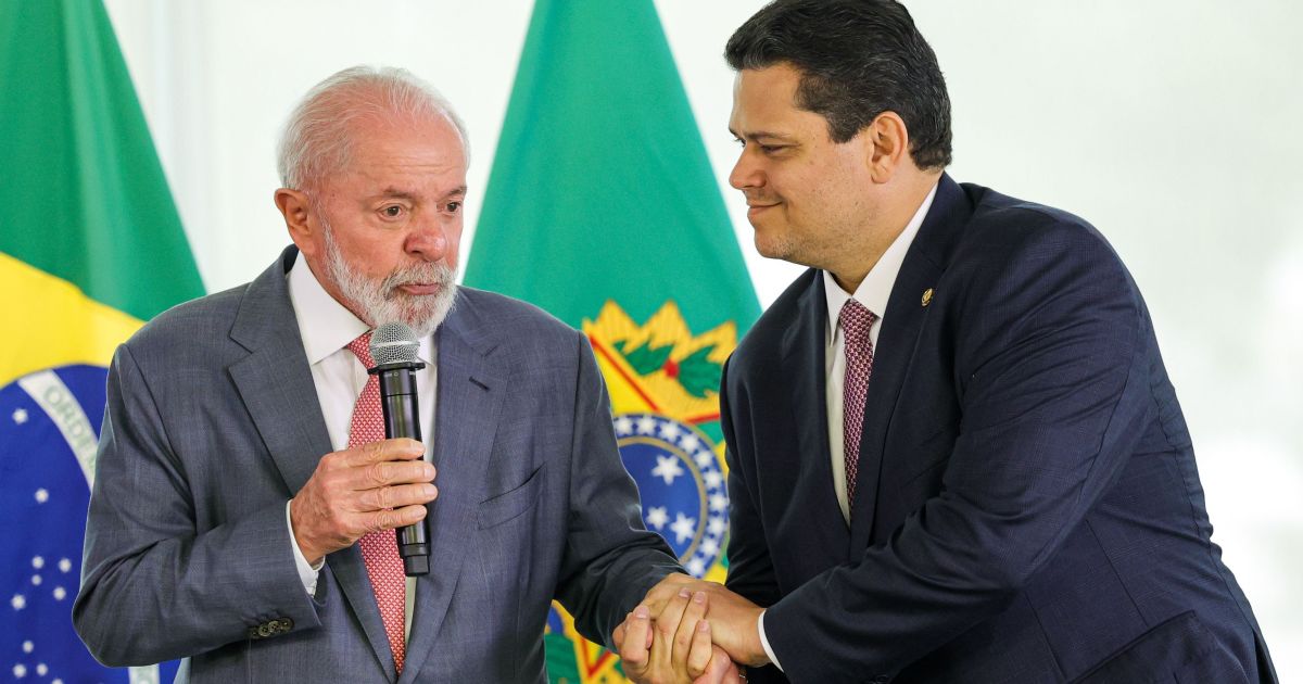 Lula apela a Alcolumbre para votar PEC da Segurança Pública no Senado