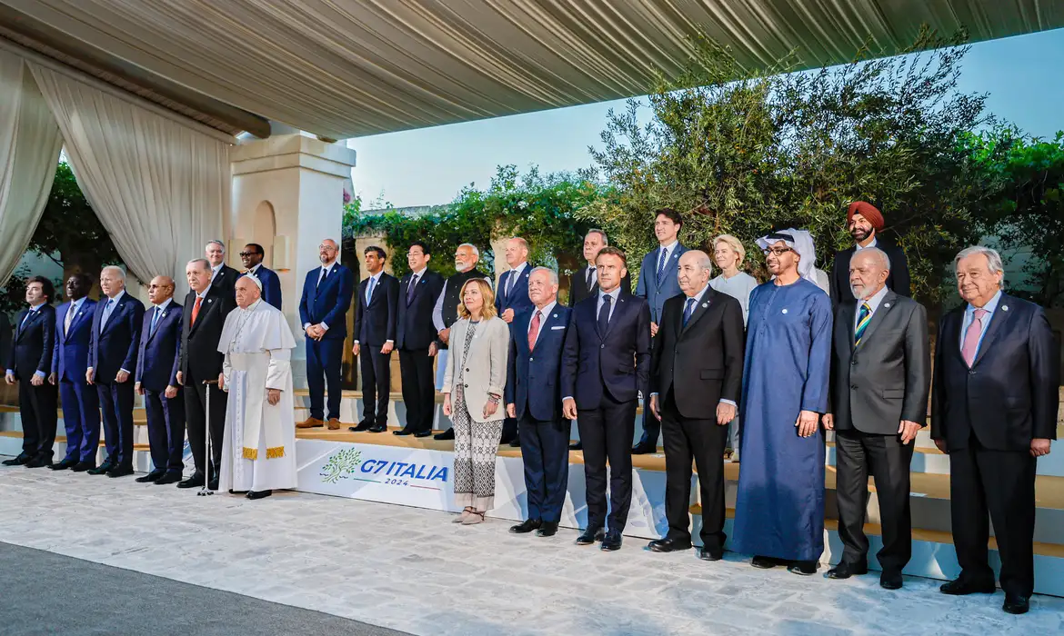 Lula participa da Cúpula do G7 e busca diálogo sobre tarifas dos EUA