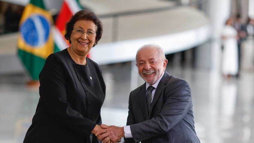 Lula pede união regional diante de tensões na América do Sul e assina acordos com Suriname