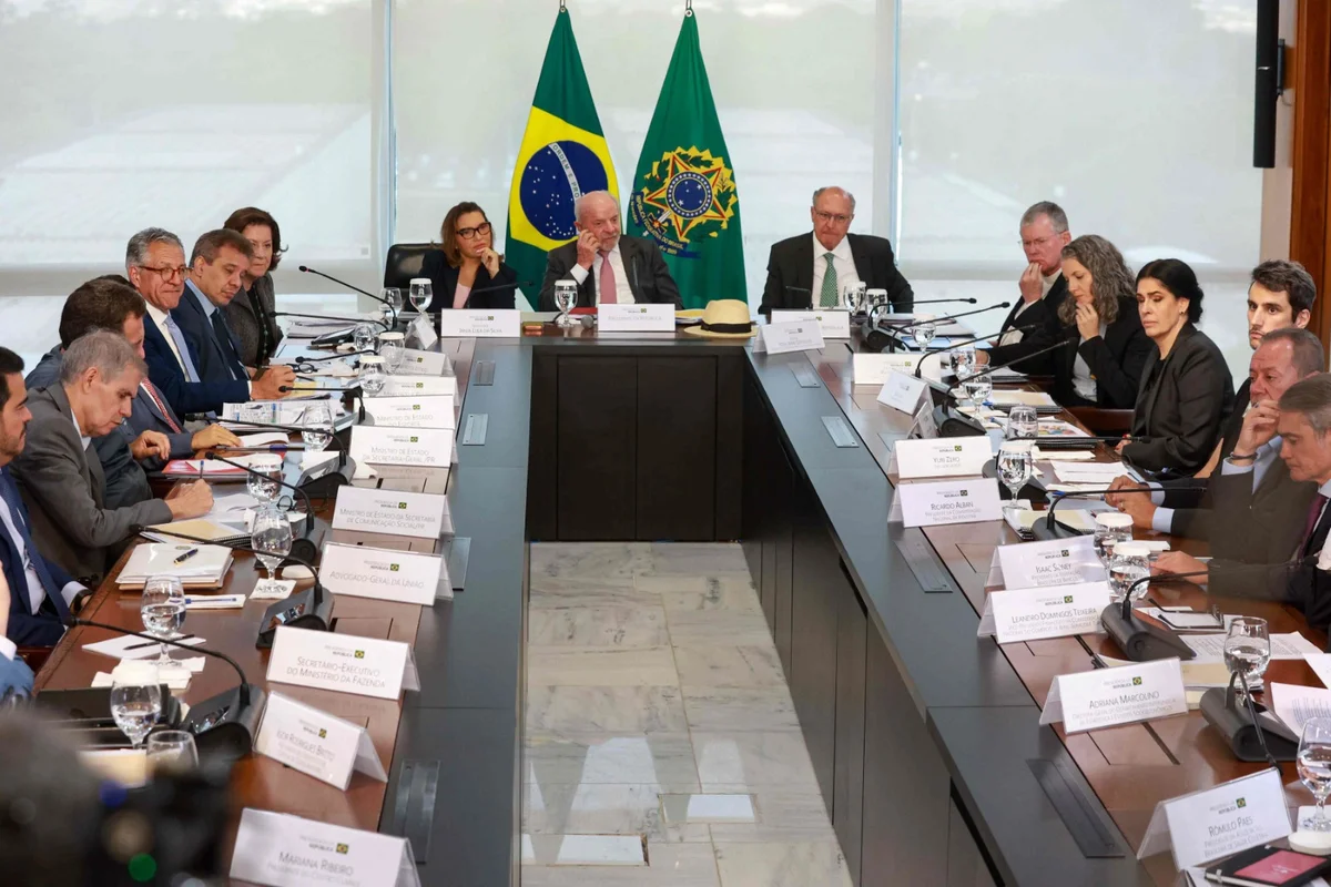 Lula convoca sociedade civil para debater impactos das apostas online