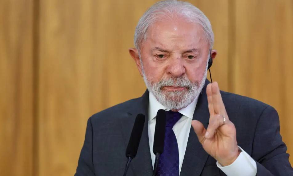 Presidente Luiz Inácio Lula da Silva sanciona leis para criar cadastro de agressores e ampliar proteção a mulheres vítimas de violência doméstica
