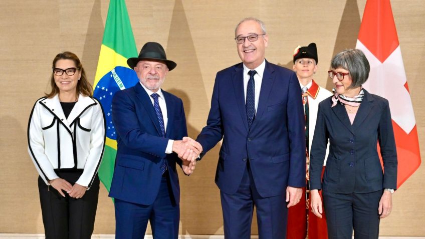Lula se reúne com presidente da Suíça antes do G7