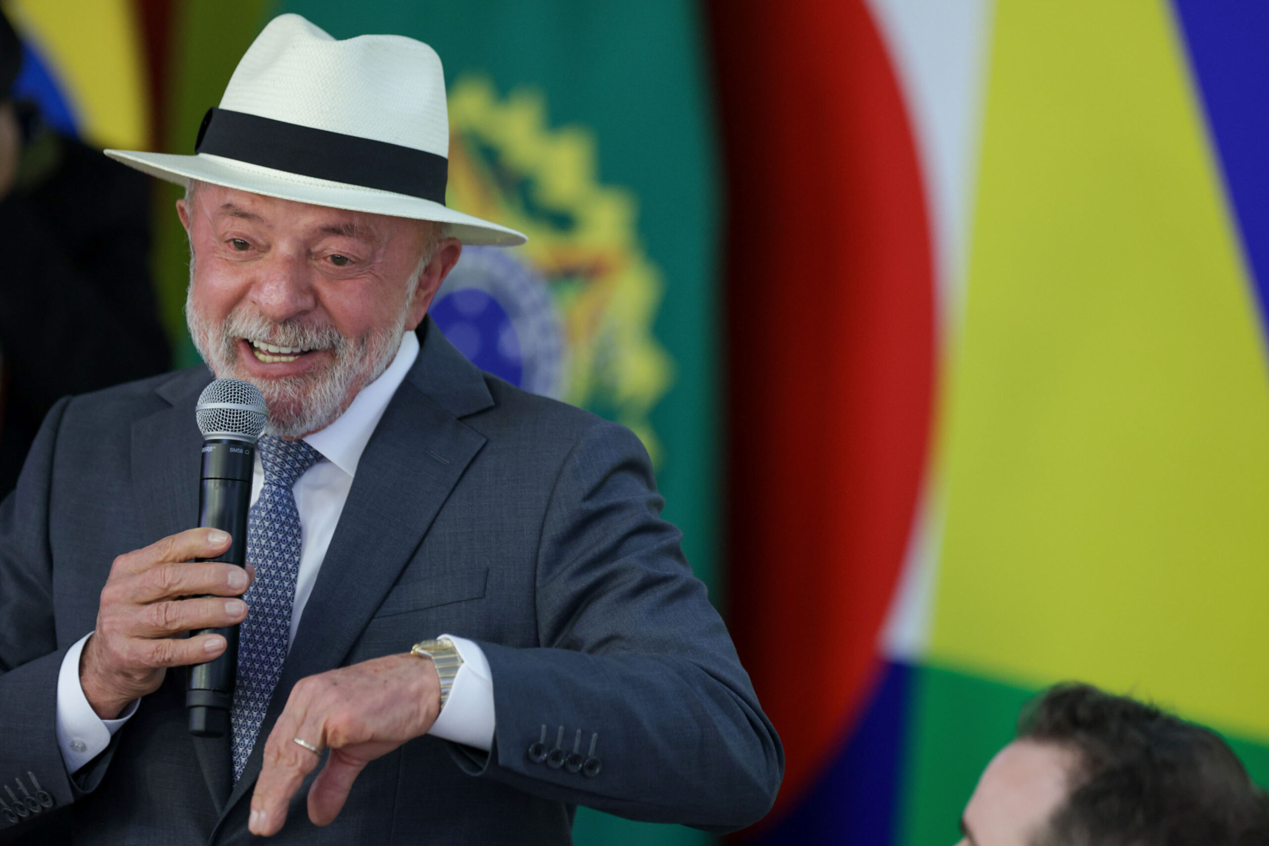 Presidente Lula abordará fé, escala 6x1 e feminicídio em entrevista ao Sem Censura