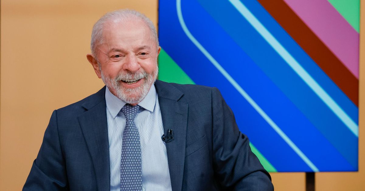 Lula visita Minas em meio a impasse sobre palanque no estado