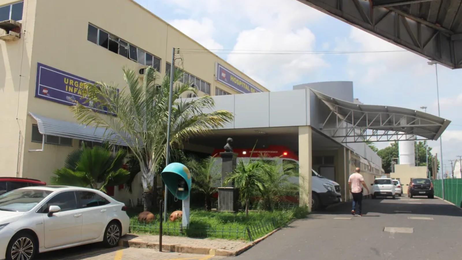 Ex-marido ataca com fogo mulher e mãe em Teresina; vítimas estão em estado grave no HUT