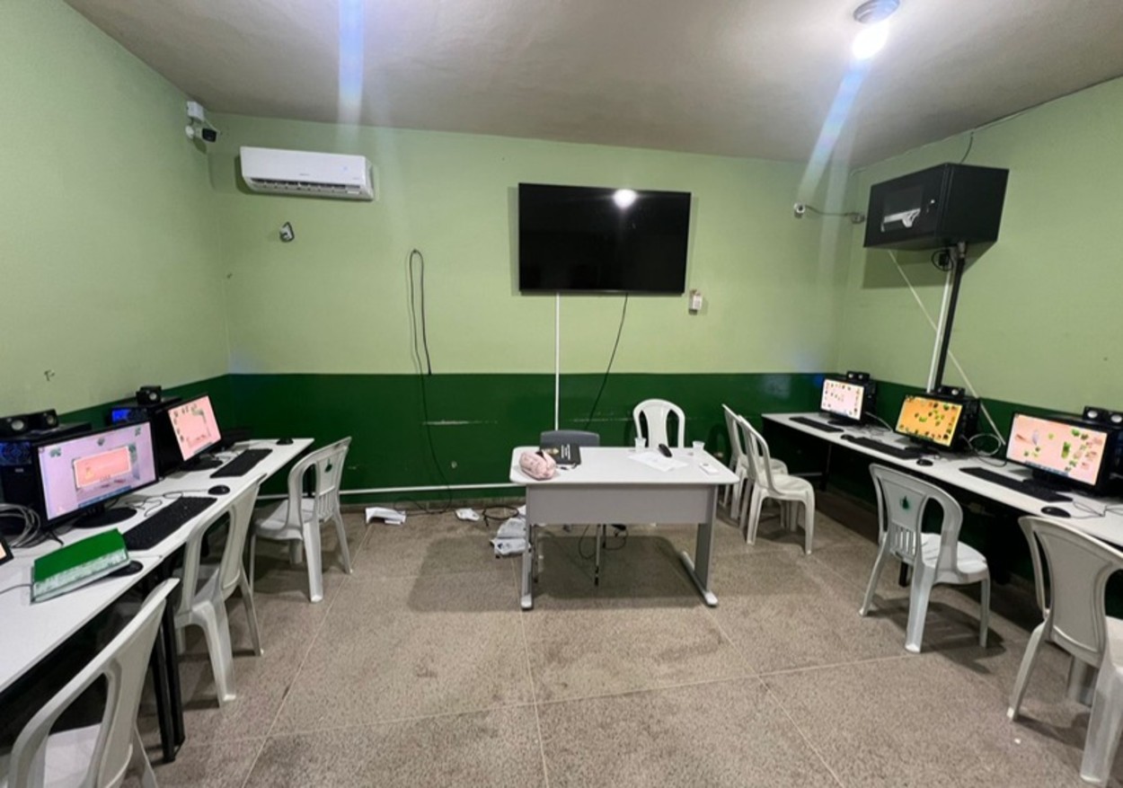 Mãe e filha são presas após agressão a professora em escola de MG