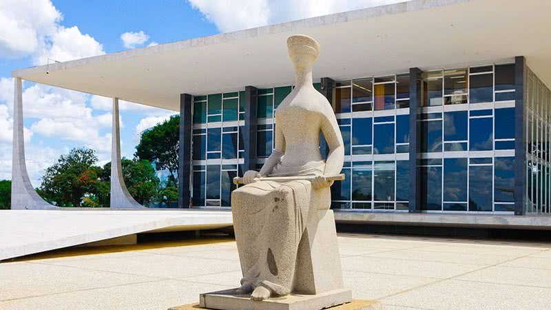 Pesquisa Futura/Apex: Maioria dos brasileiros quer impeachment do STF