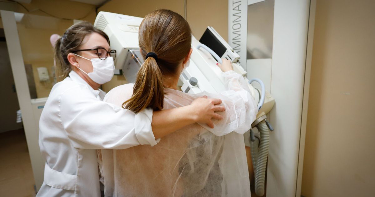 IA em mamografias prevê risco cardíaco, apontam cientistas
