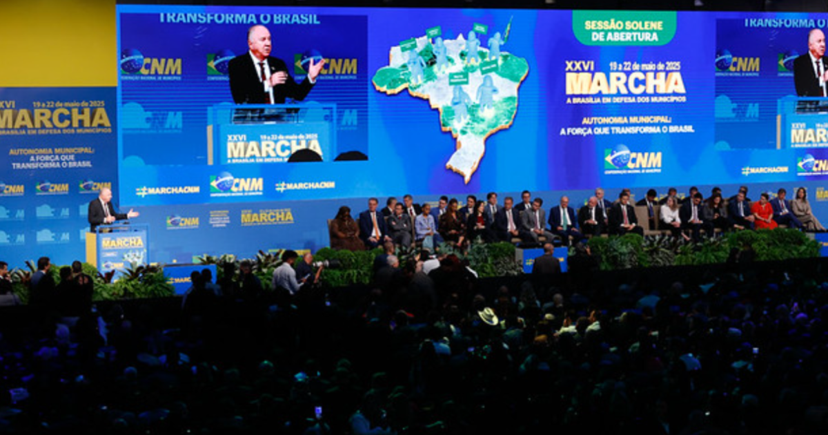 Marcha dos prefeitos desafia presidenciáveis em Brasília