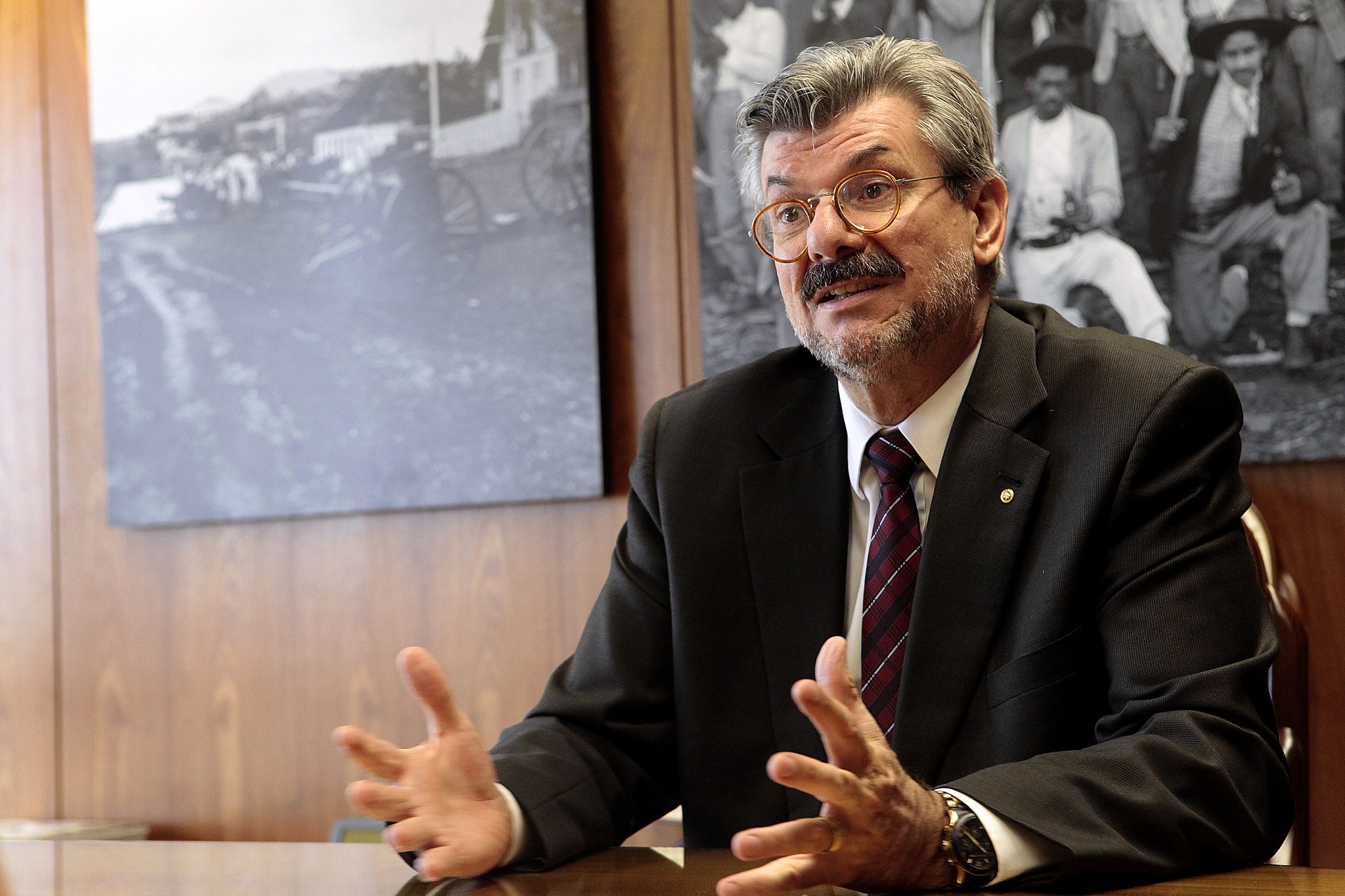 STJ suspende verbas extras e remuneração de ministro afastado cai 65%