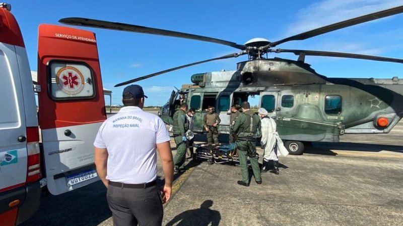 Marinha e FAB salvam vida em alto-mar no RN