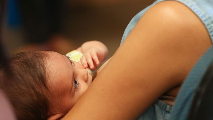 MEC divulga que 47,5% de mães trancaram ou abandonaram curso superior no Brasil