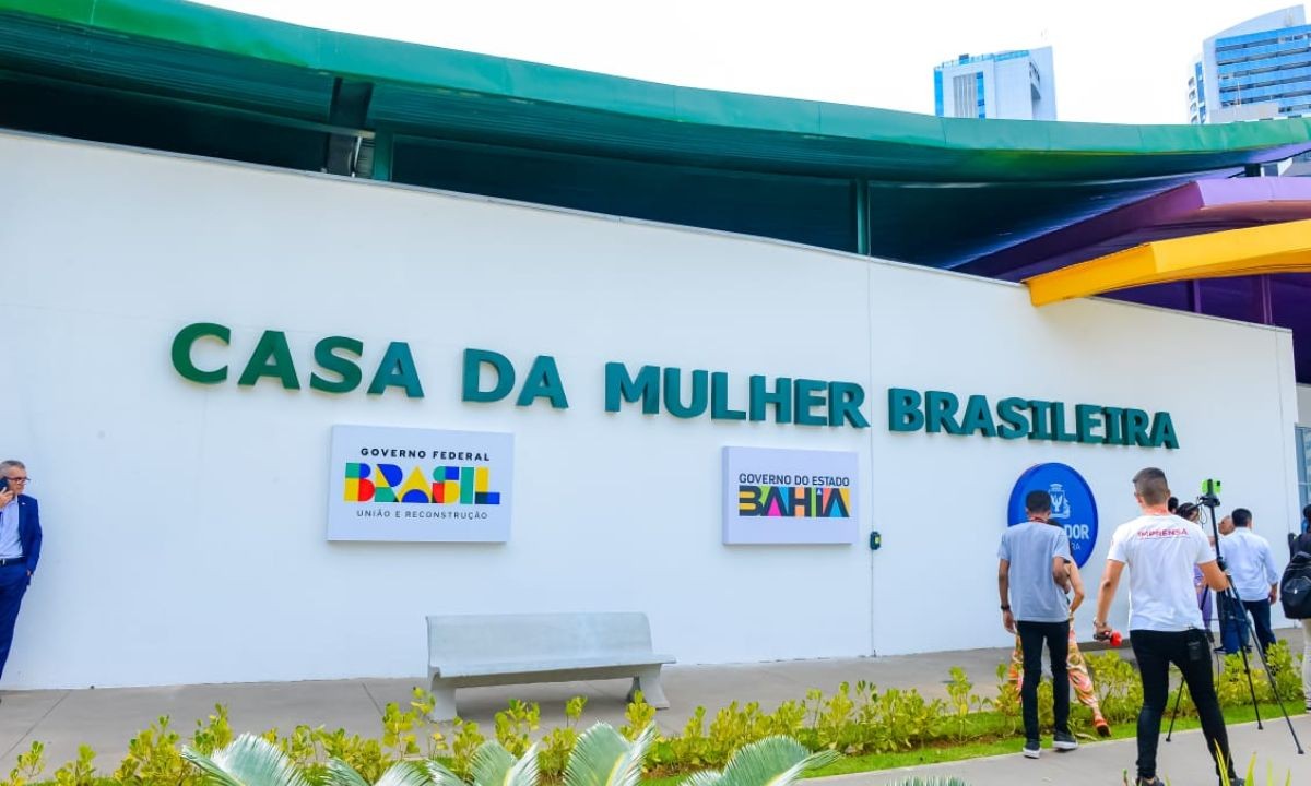 Médico é preso em Salvador por filmar paciente com óculos clandestinos