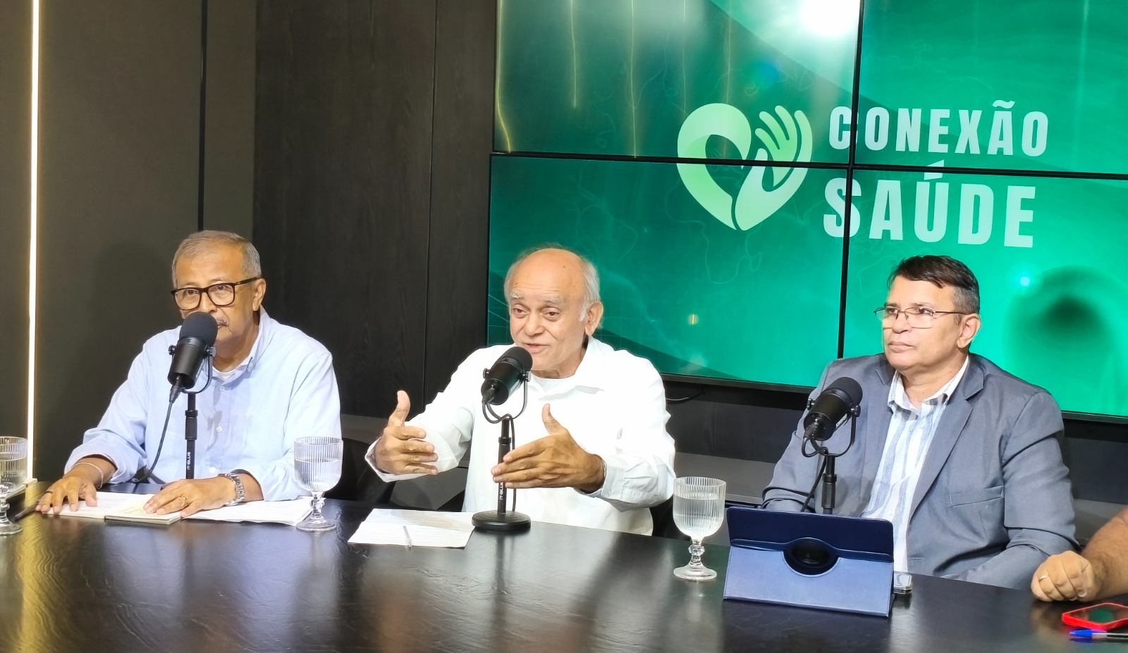 Médico, padre e pastor defendem integração de espiritualidade e tratamento para saúde mental