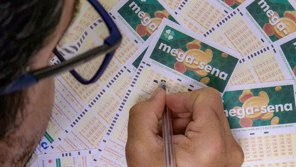 Mega-Sena: prêmio de R$ 65 milhões pode mudar vidas neste sábado