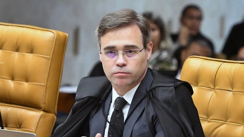 Mendonça acusa Banco Master de "máfia financeira" em julgamento no STF