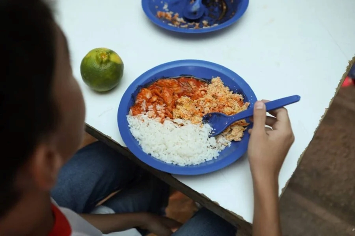 GDF suspende R$ 98 milhões em repasses para merenda escolar após suspeita de ligação entre servidora e empresa