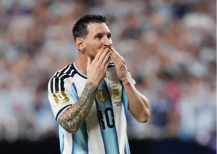 Messi amplia legado com hat-trick inédito e quebra recordes na Copa do Mundo de 2026