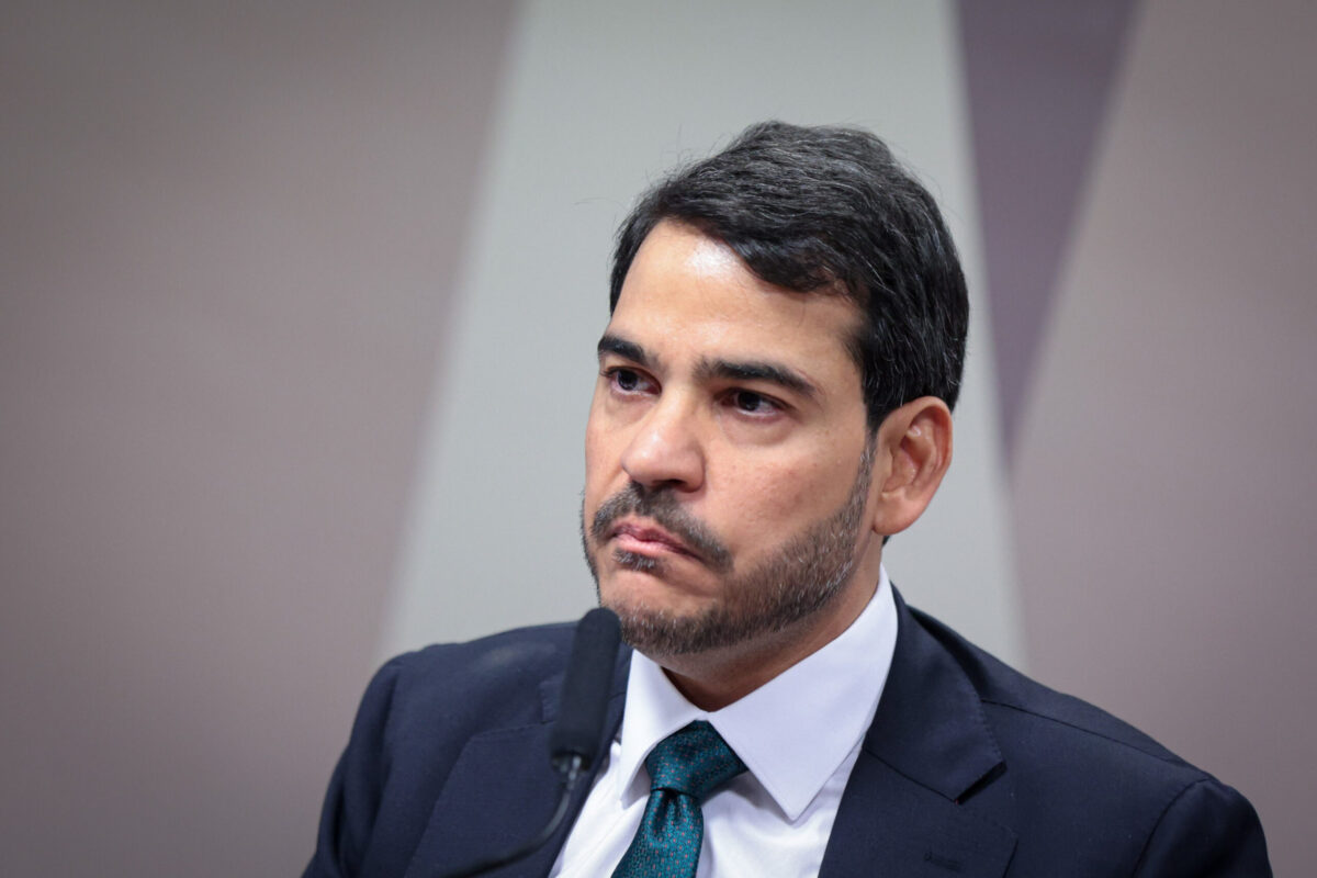 Senado barra Jorge Messias ao STF, fragilizando Planalto