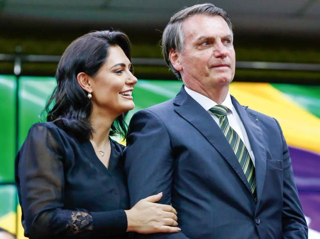 Michelle Bolsonaro confirma piora na saúde do ex-presidente Jair Bolsonaro