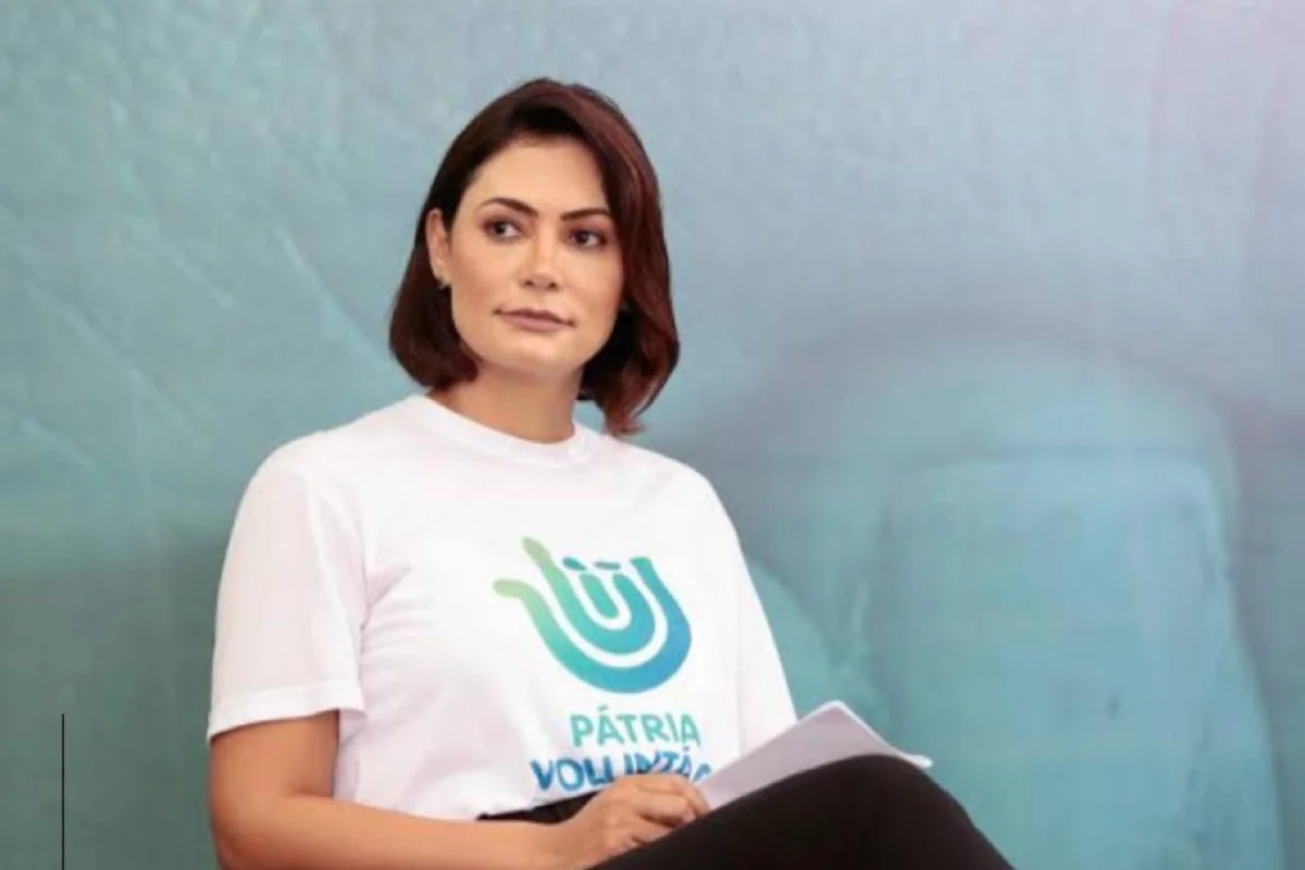 Aliados avaliam que Michelle Bolsonaro não ditará rumos da campanha de Flávio