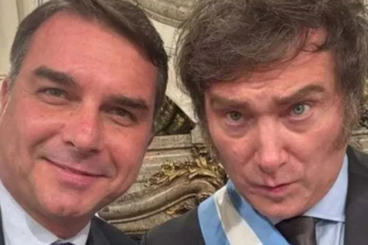 Javier Milei planeja ato com Flávio Bolsonaro para tensionar cenário político