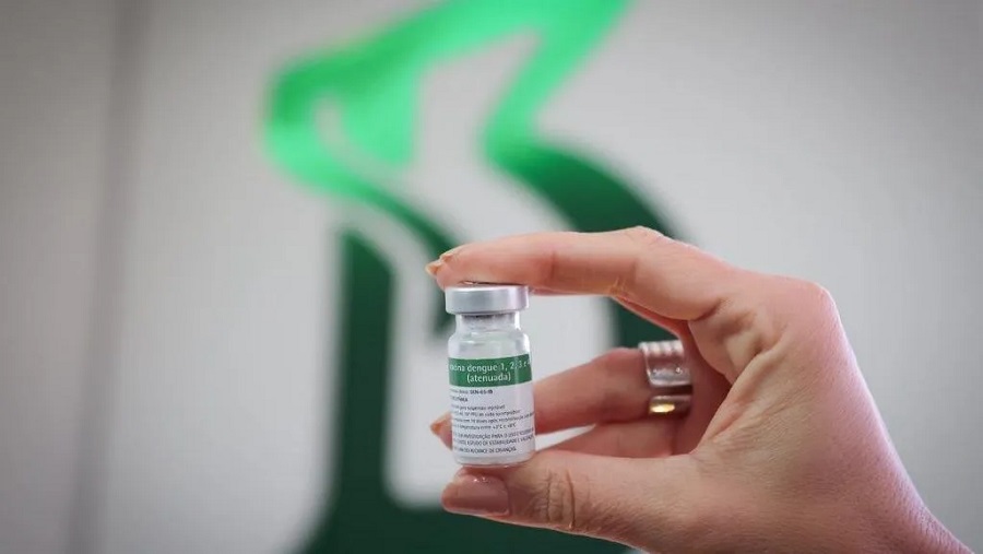 Ministério da Saúde orienta vacinados contra dengue a monitorar sintomas após suspensão temporária de imunizante