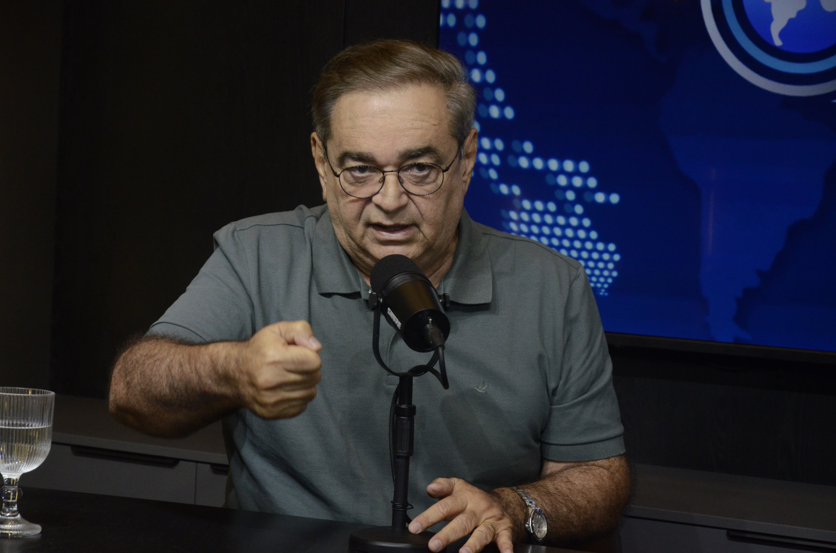 Ministério Público aponta esquema de pesquisas fraudulentas em favor de Álvaro Dias