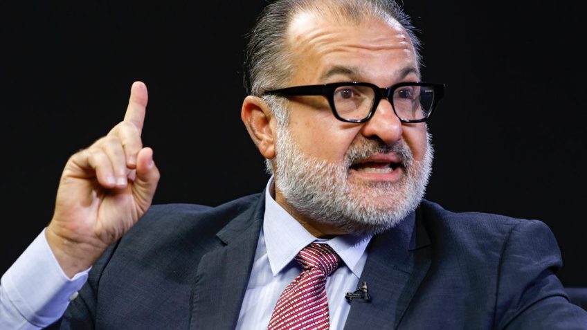 Ministro cobra mais transparência do Banco Central nas decisões sobre a Selic