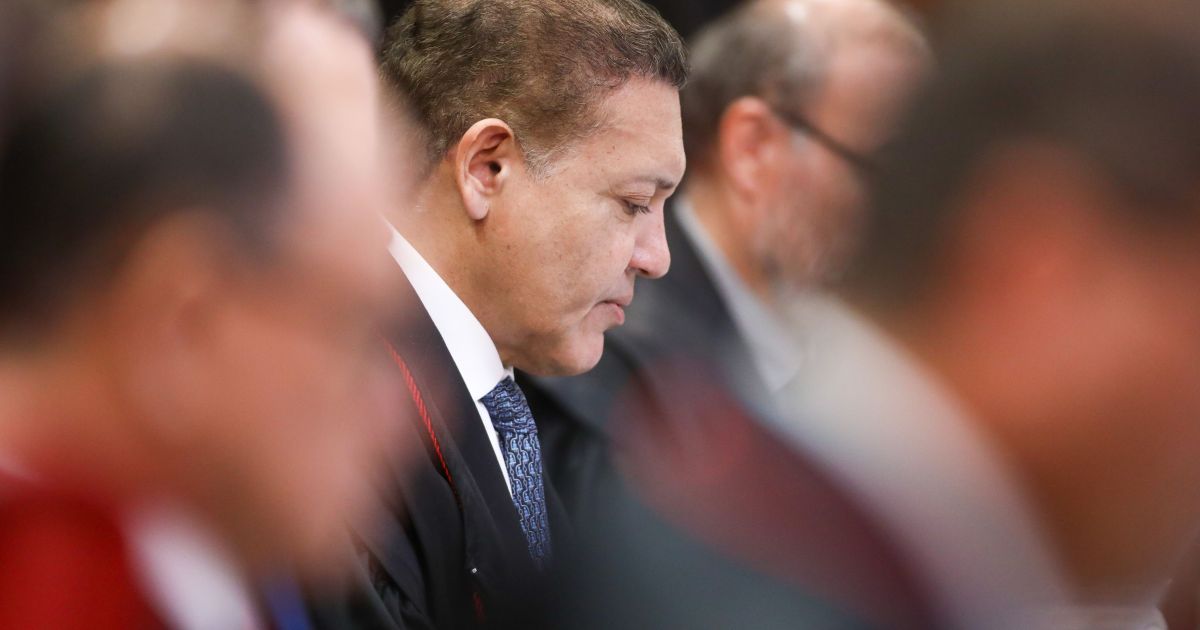 TSE debate limites do uso de IA nas eleições brasileiras