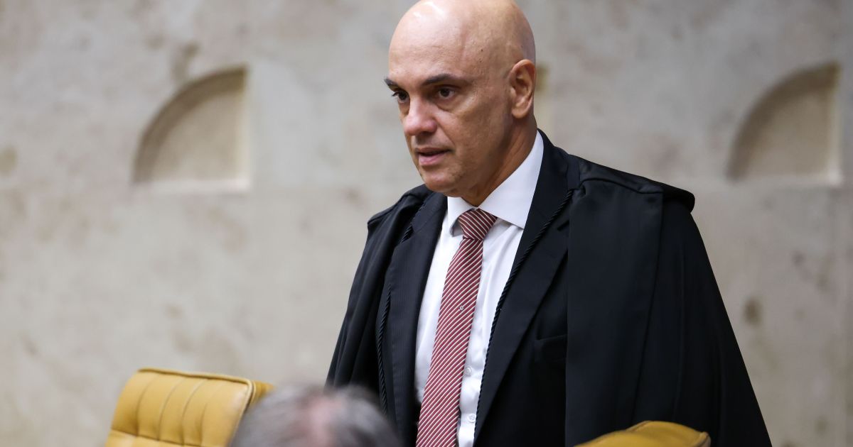 Moraes avalia prorrogação da prisão domiciliar humanitária de Bolsonaro