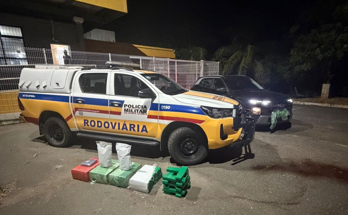 Motorista sem CNH é preso com 108 barras de maconha na BR-259