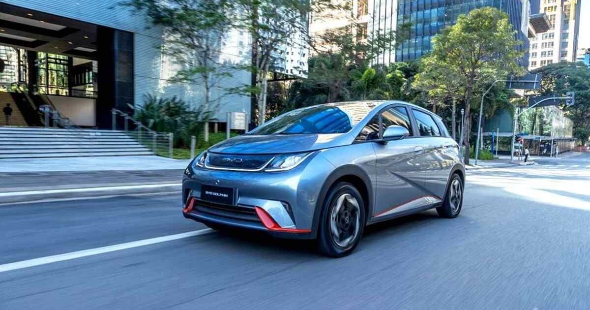 Governo lança programa com 33 carros abaixo de R$ 150 mil para taxistas e motoristas de aplicativo
